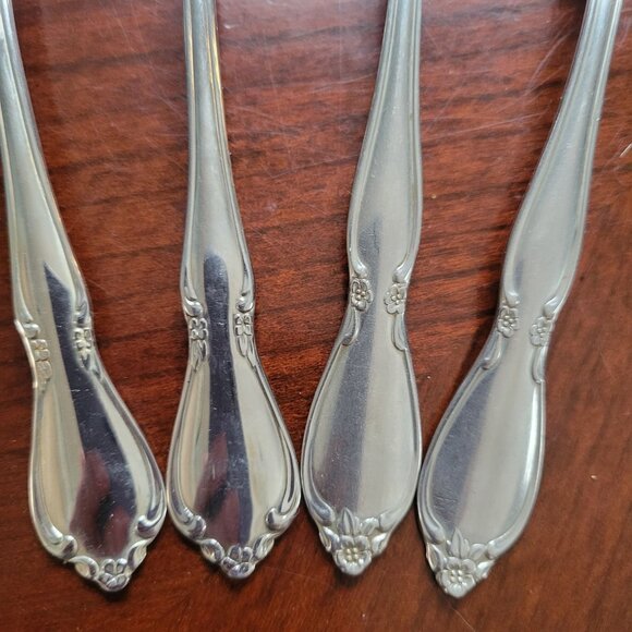 Oneida Deluxe Stainless Steel Teapoons Set Of 4 Floral Pattern 6.5" Long - Picture 2 of 5